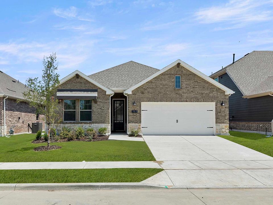 Coyote Meadows - Crockett Elevation Image 1