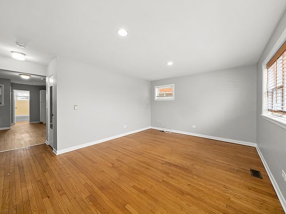 2nd image of 2012 S 5th Ave APT 1N