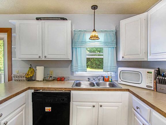 5th image of 10737 Settlewood Dr SE