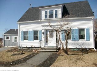 109 E Main St, Searsport, ME 04974