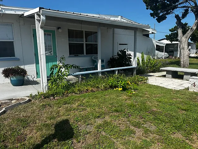 Porch area