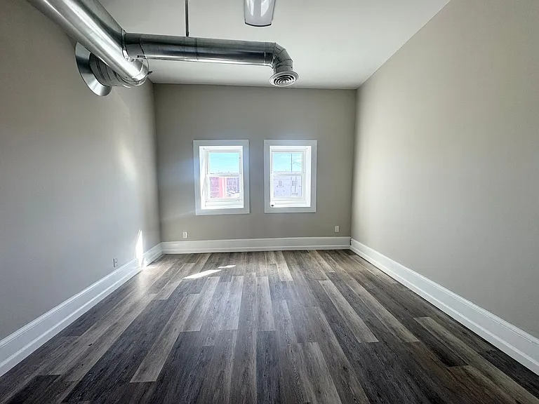 212 N Martin Luther King Jr Dr — Photo 6