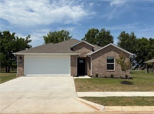 334 Texas Ave, Farmington, AR 72730
