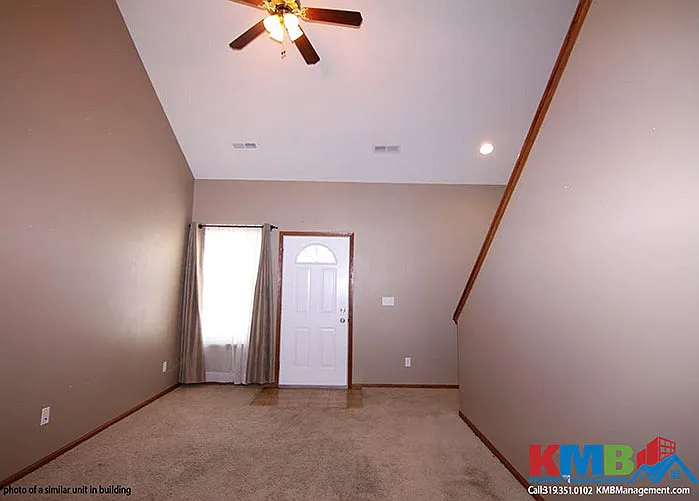 3 bed, $1,650 — Photo 2