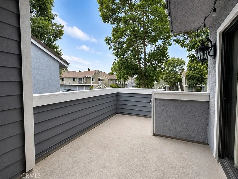 3 Brandy Ln — Photo 2