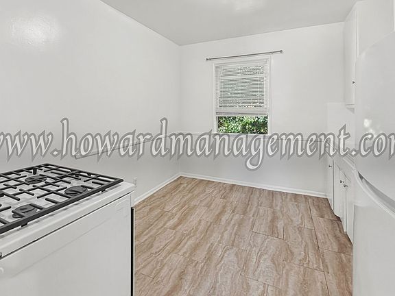 5th image of 3717 Los Feliz Blvd #125