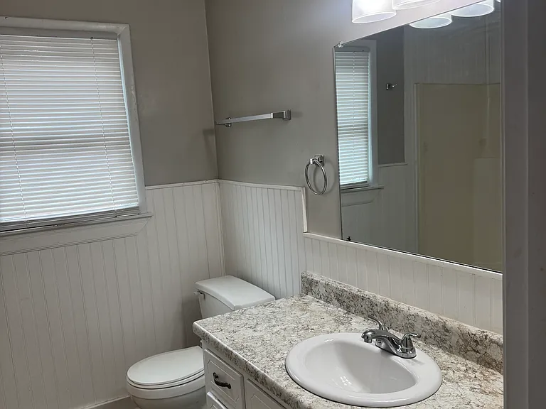 126 S Wooldridge Rd #B — Photo 6