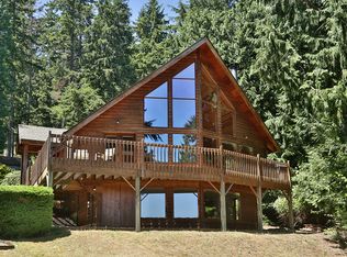 3657 Sunrise View Ln, Greenbank, WA 98253