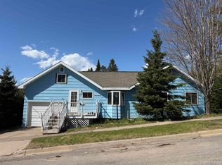 73 Allen St, Iron River, MI 49935