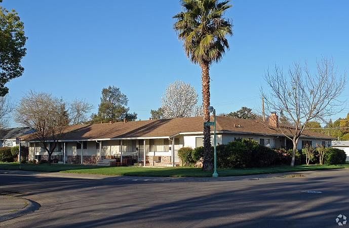 1st image of 4100 Lotus Ave