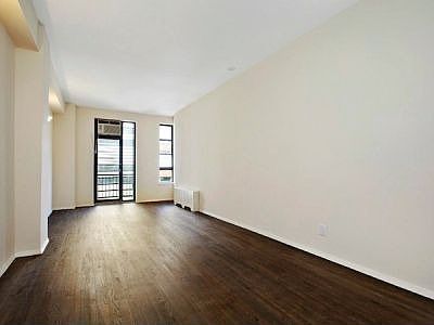 3rd image of 10 E 13th St APT 3C