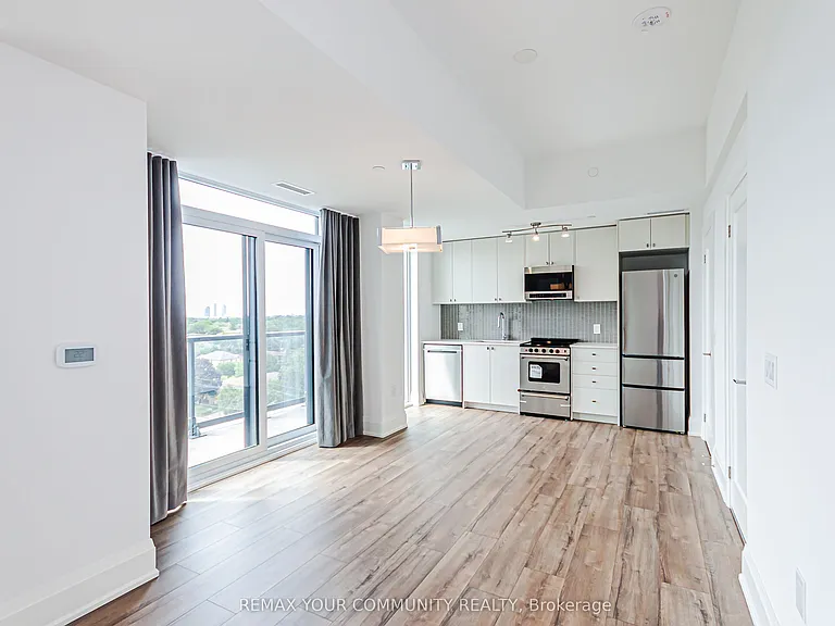700 Sheppard Ave W #904 — Photo 4