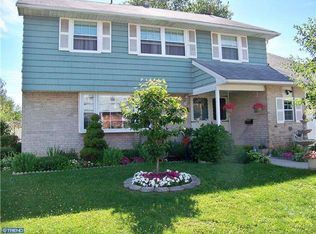 1862 Sanford St, Philadelphia, PA 19116