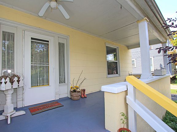 3rd image of 3522 Oxford Blvd