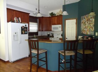 1256 County Road D E APT 101, Saint Paul, MN 55109