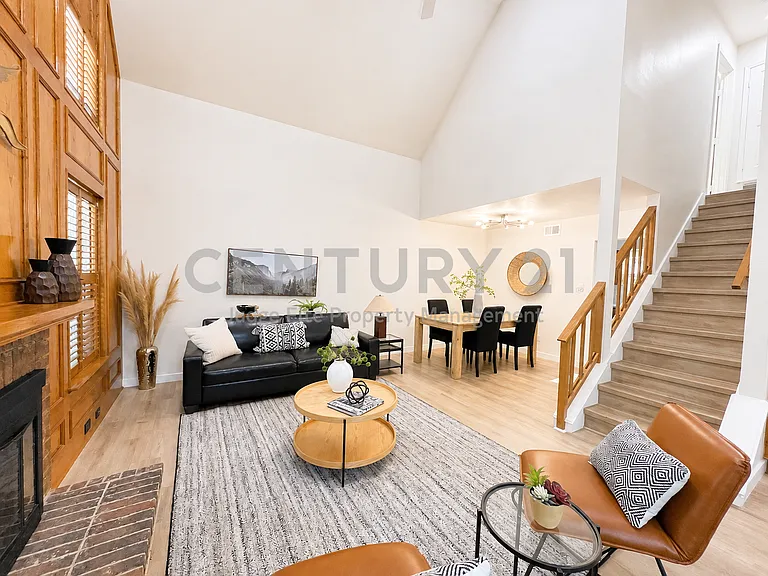 300 Lamesa Ct — Photo 6