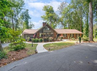 4310 Woodbourne Dr, Clemmons, NC 27012