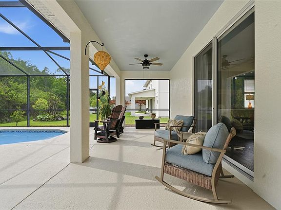4th image of 2425 Maracaibo Dr
