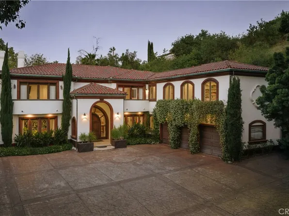 17984 Boris Dr, Encino, CA 91316