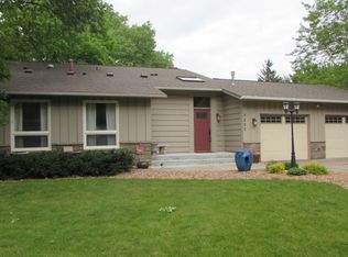 7222 W Timber Ln, Maple Grove, MN 55369