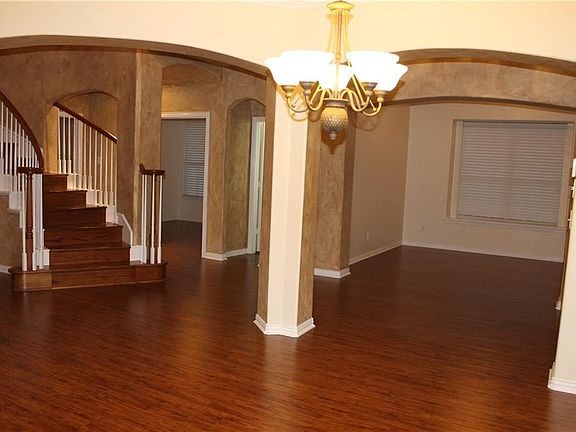 5th image of 436 Persimmon Dr