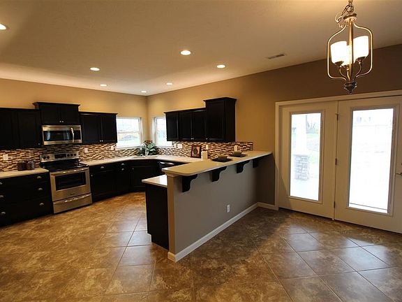 4th image of 3770 Scoria St