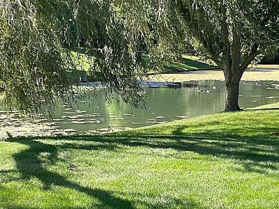 3rd image of 740 Michaels Rd