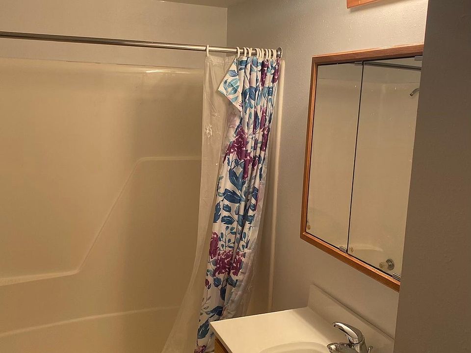 2nd image of 706 9th St NW APT 14