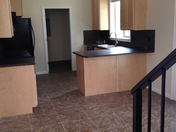 3rd image of 561 E Toryn Ln