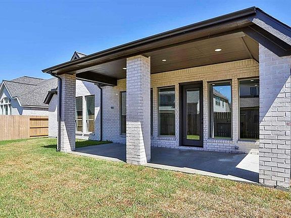3rd image of 18920 Toscana Ln #0
