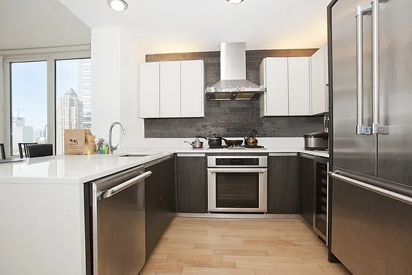 Rented by BLU Real Estate | media 9