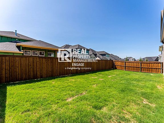 5th image of 3583 Hollow Pine Dr