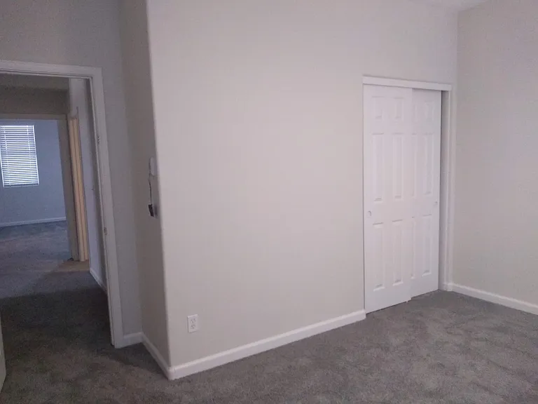 2021 N 103rd Dr — Photo 38