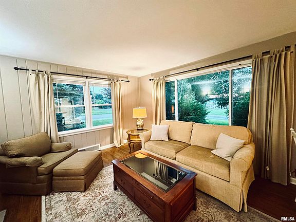 4th image of 1405 W Crestwood Dr
