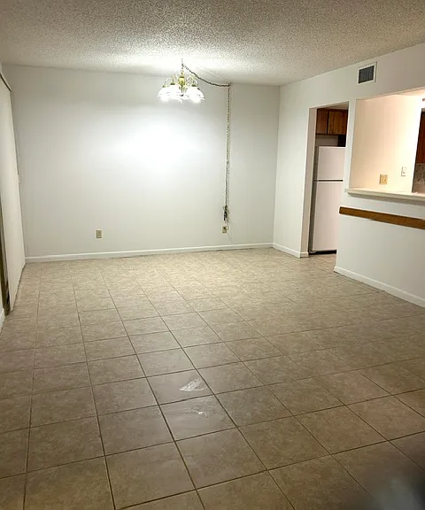 130 Jasmine Woods Ct #11D — Photo 8