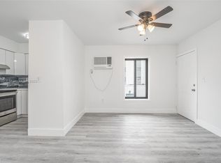 852 SW 1st St APT 4, Miami, FL 33130
