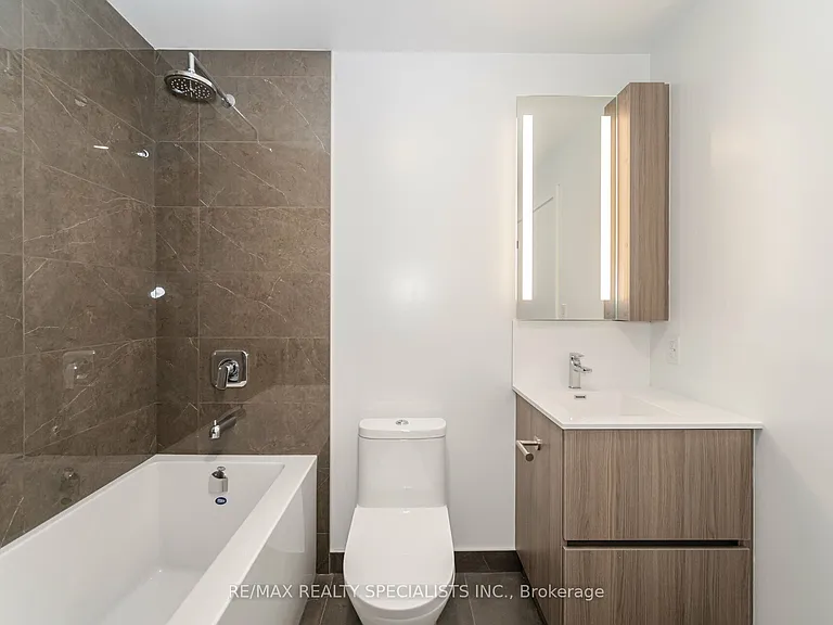 220 Missinnihe Way #1011 — Photo 22