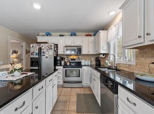 278 Oakham Rd, Barre, MA 01005