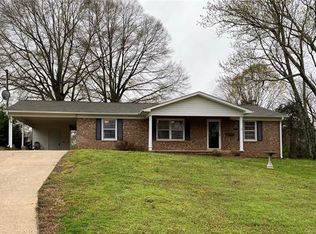 465 Windy Hill Dr, Salisbury, NC 28147