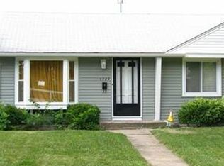 4727 W 89th Pl, Hometown, IL 60456