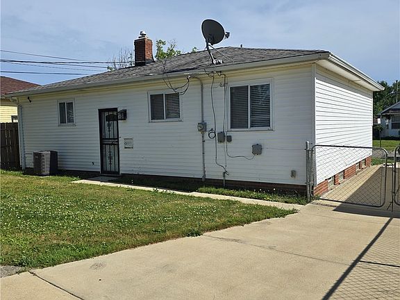 2nd image of 16811 Priebe Ave