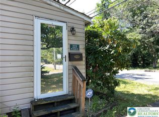 225 W Center St, Wind Gap, PA