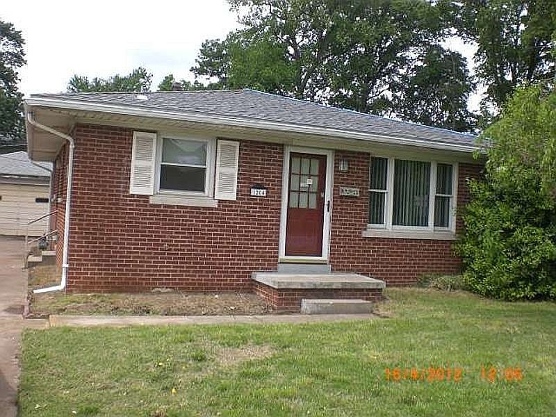 1st image of 1204 N Saint Joseph Ave