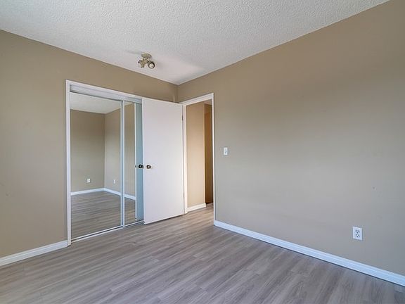 5th image of 14287 23rd St NW