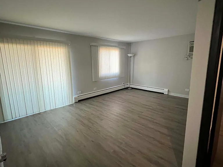 17712 Escanaba Ave #1S — Photo 11