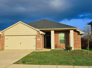 201 University St, Farmersville, TX 75442
