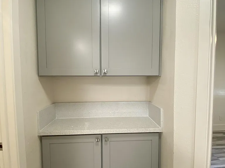 2316 E St #1 — Photo 3