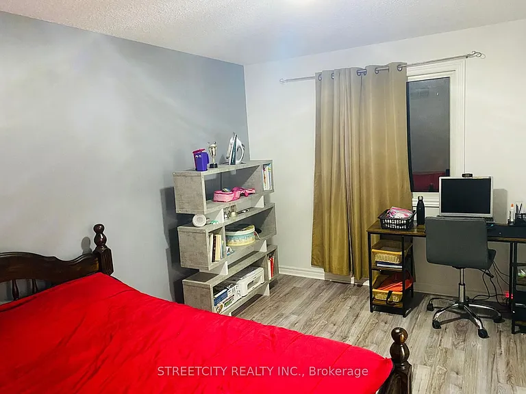 1751 Coronation Dr — Photo 12