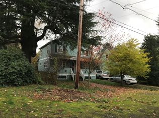 5218 NE Ainsworth St, Portland, OR 97218