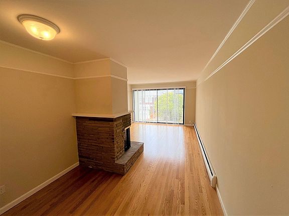 2nd image of 119 Palm Ave #202